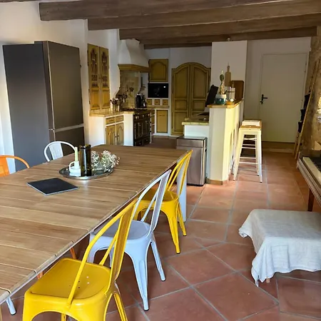 Holiday home Mas De L'esperluette Entre Nimes Et Cevennes, Piscine, Jacuzzi