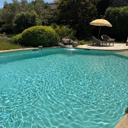 Holiday home Mas De L'esperluette Entre Nimes Et Cevennes, Piscine, Jacuzzi Montpezat (Gard)
