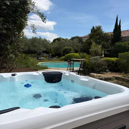 Mas De L'esperluette Entre Nimes Et Cevennes, Piscine, Jacuzzi *